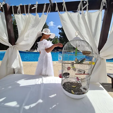 Apollo - , Indoor & Outdoor Pools & Individual Ac In Every