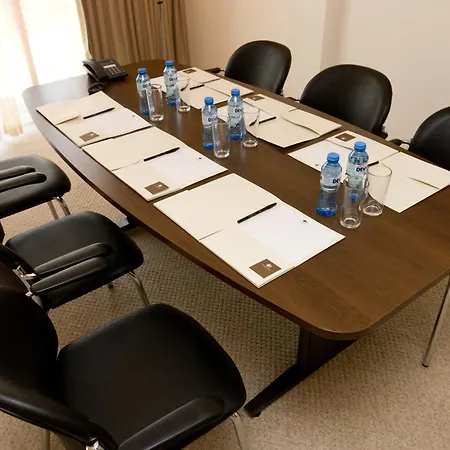 Apollo - , Indoor & Outdoor Pools & Individual Ac In Every فندق