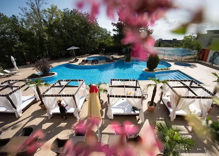 Apollo - , Indoor & Outdoor Pools & Individual Ac In Every 4*