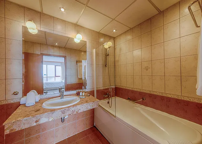 Apollo - , Indoor & Outdoor Pools & Individual Ac In Every 4*