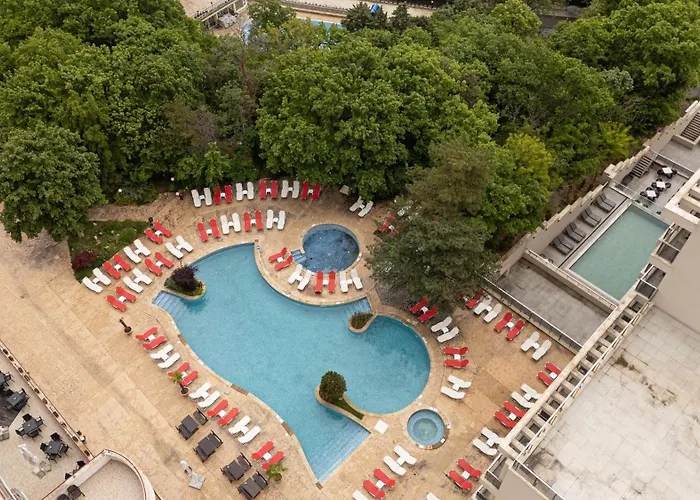 Apollo - , Indoor & Outdoor Pools & Individual Ac In Every