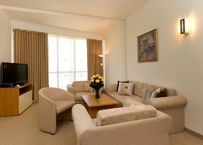 Hotel Apollo - , Indoor & Outdoor Pools & Individual Ac In Every 4*