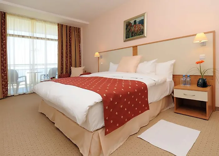 Apollo - , Indoor & Outdoor Pools & Individual Ac In Every Hotel Golden Sands