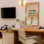 Apollo - , Indoor & Outdoor Pools & Individual Ac In Every Hotel Nisipurile de Aur