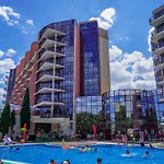 酒店 Apollo - , Indoor & Outdoor Pools & Individual Ac In Every