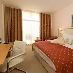 Apollo - , Indoor & Outdoor Pools & Individual Ac In Every Hotel