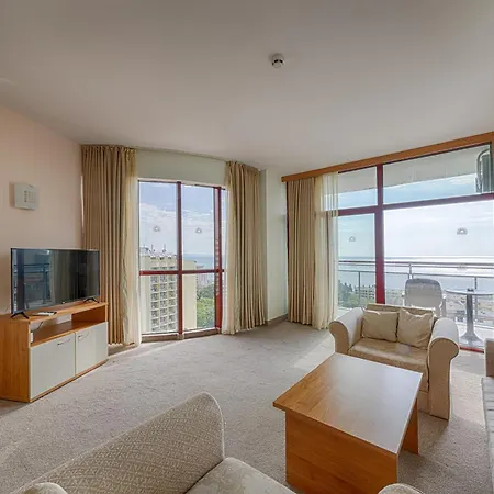 Apollo - , Indoor & Outdoor Pools & Individual Ac In Every מלון גולדן סנדס