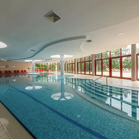 Apollo - , Indoor & Outdoor Pools & Individual Ac In Every