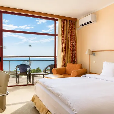 Hotel Apollo & Concept