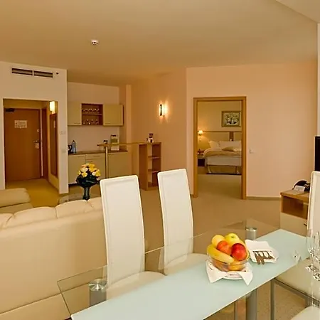 Apollo & Concept Hotel