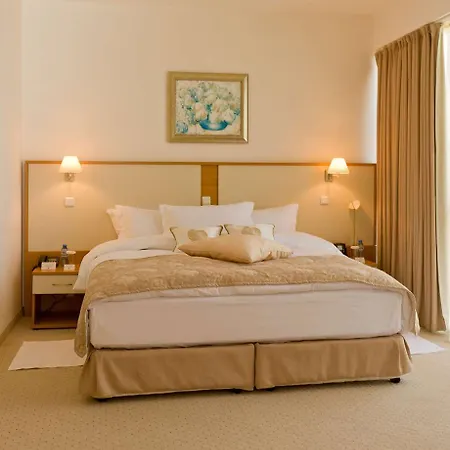 Apollo - Premium , Pools & Free Beach, Individual Ac In Every Готель 4*