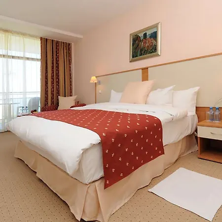 Apollo - , Indoor & Outdoor Pools & Individual Ac In Every Hotel Golden Sands