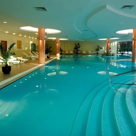 Apollo - , Indoor & Outdoor Pools & Individual Ac In Every מלון 4*