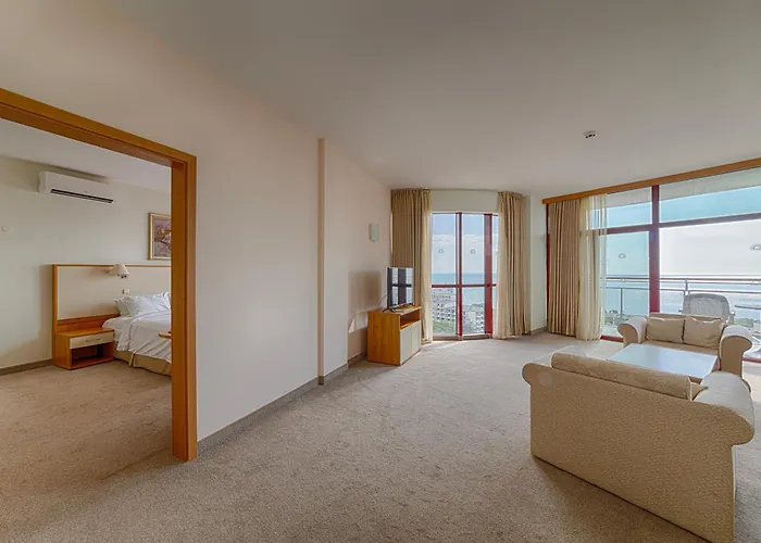 酒店 Apollo - , Indoor & Outdoor Pools & Individual Ac In Every 4*