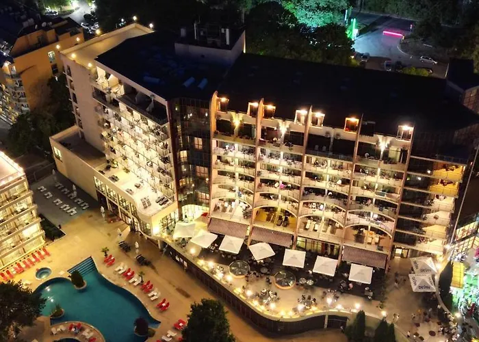 فندق Apollo - , Indoor & Outdoor Pools & Individual Ac In Every غولدن ساندز